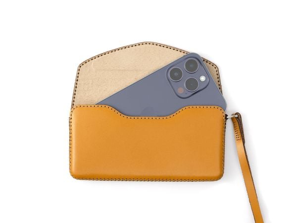  iPhone 16 Series – Ví da điện thoại 