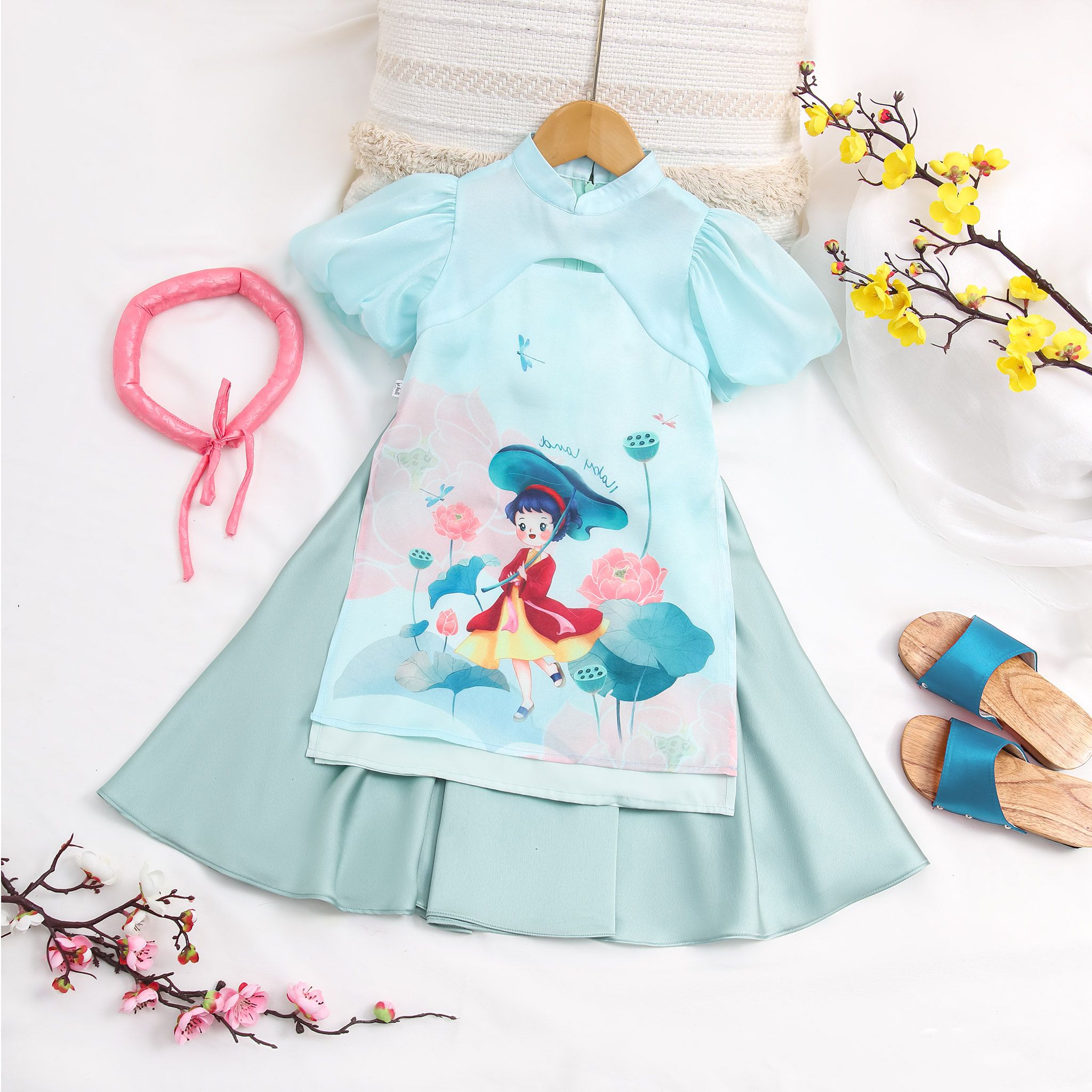 Set áo dài bé gái vải tơ ánh hoạ tiết hoa sen AG003