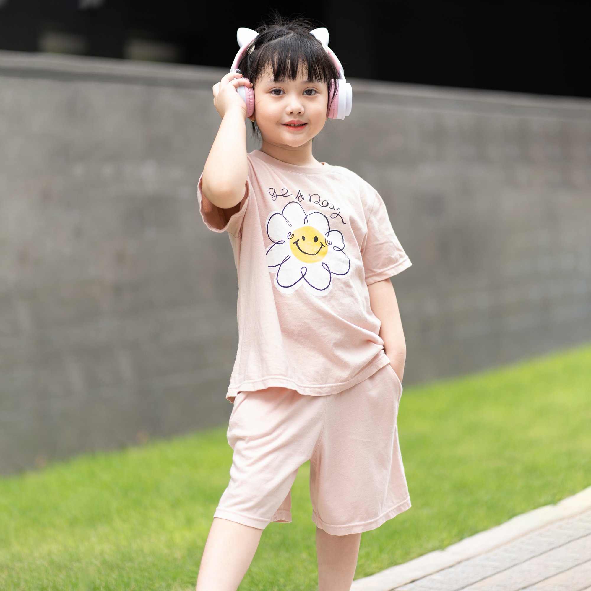 Bộ đồ ngắn cotton mịn bé gái U3131