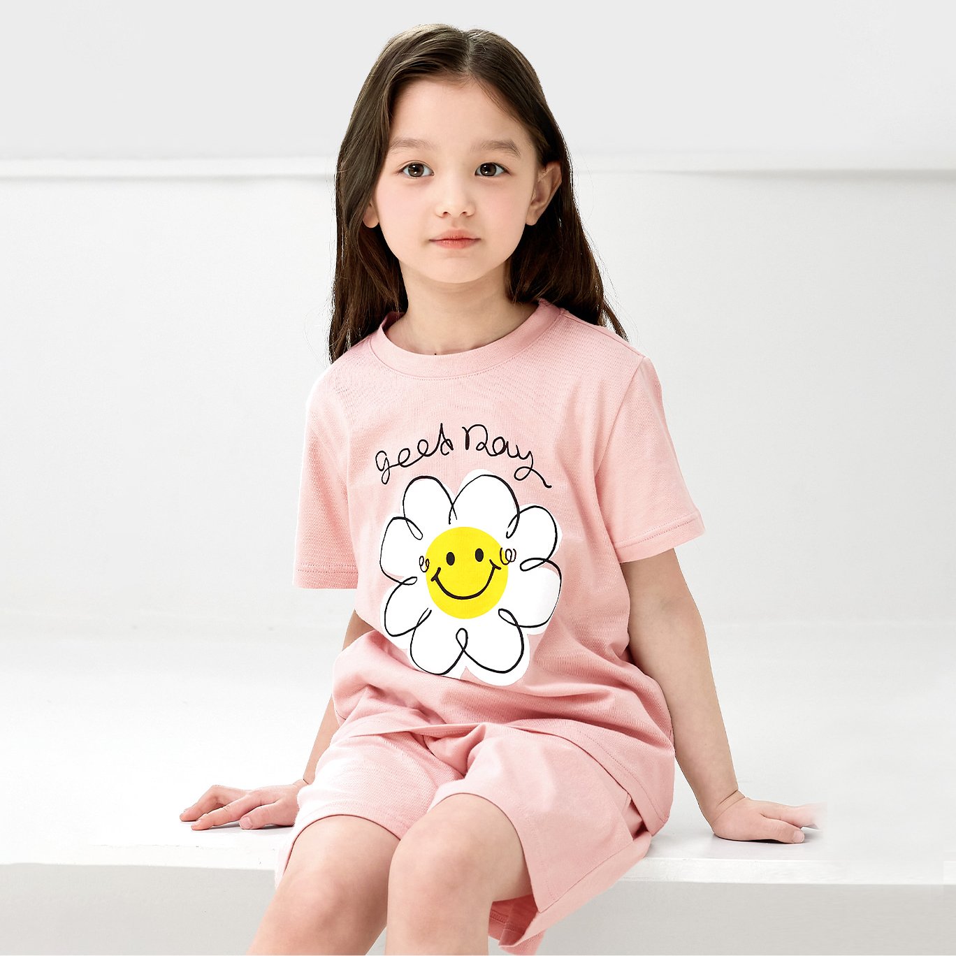 Bộ đồ ngắn cotton mịn bé gái U3131