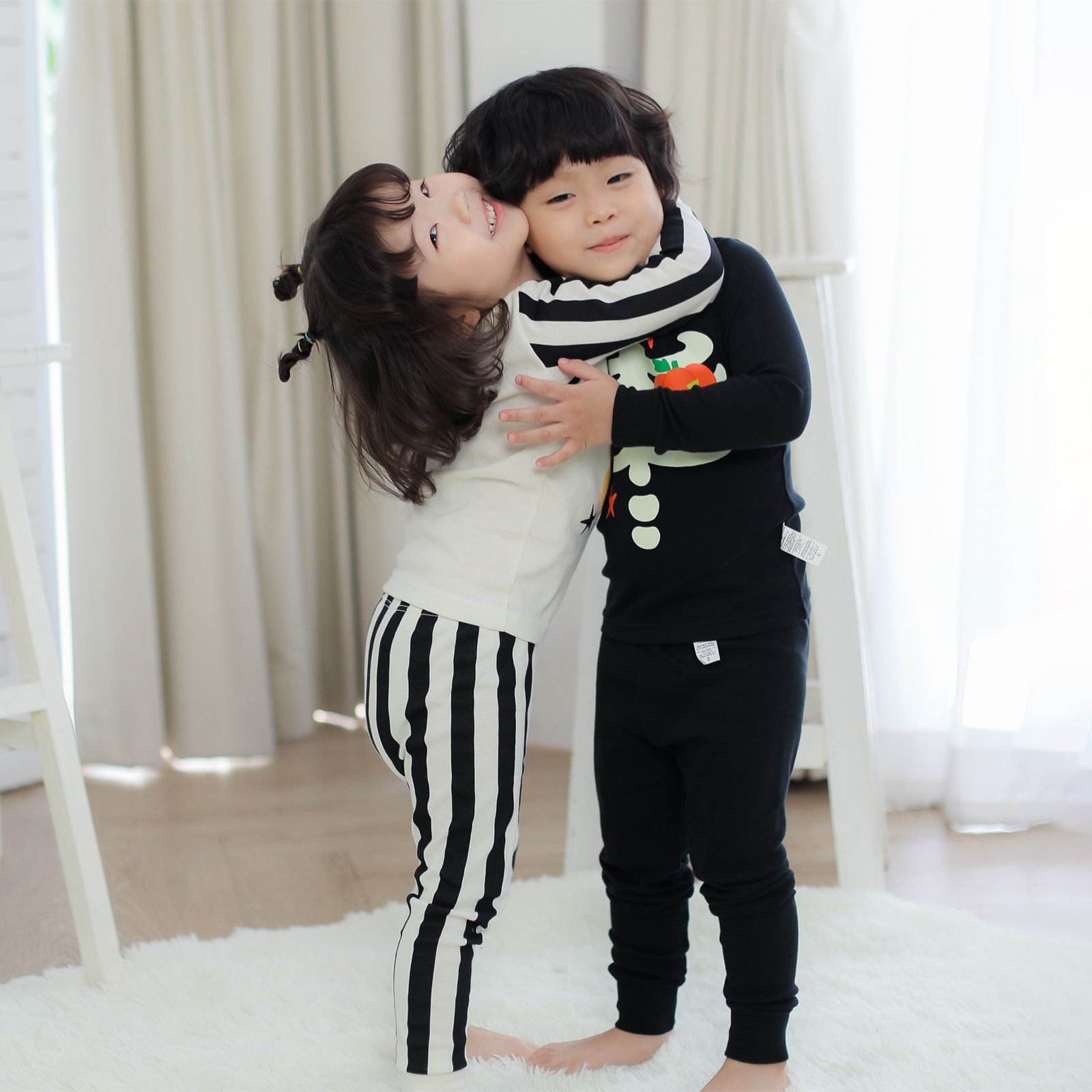 Bộ đồ dài Halloween dáng ôm cotton mịn bé gái và bé trai U1157