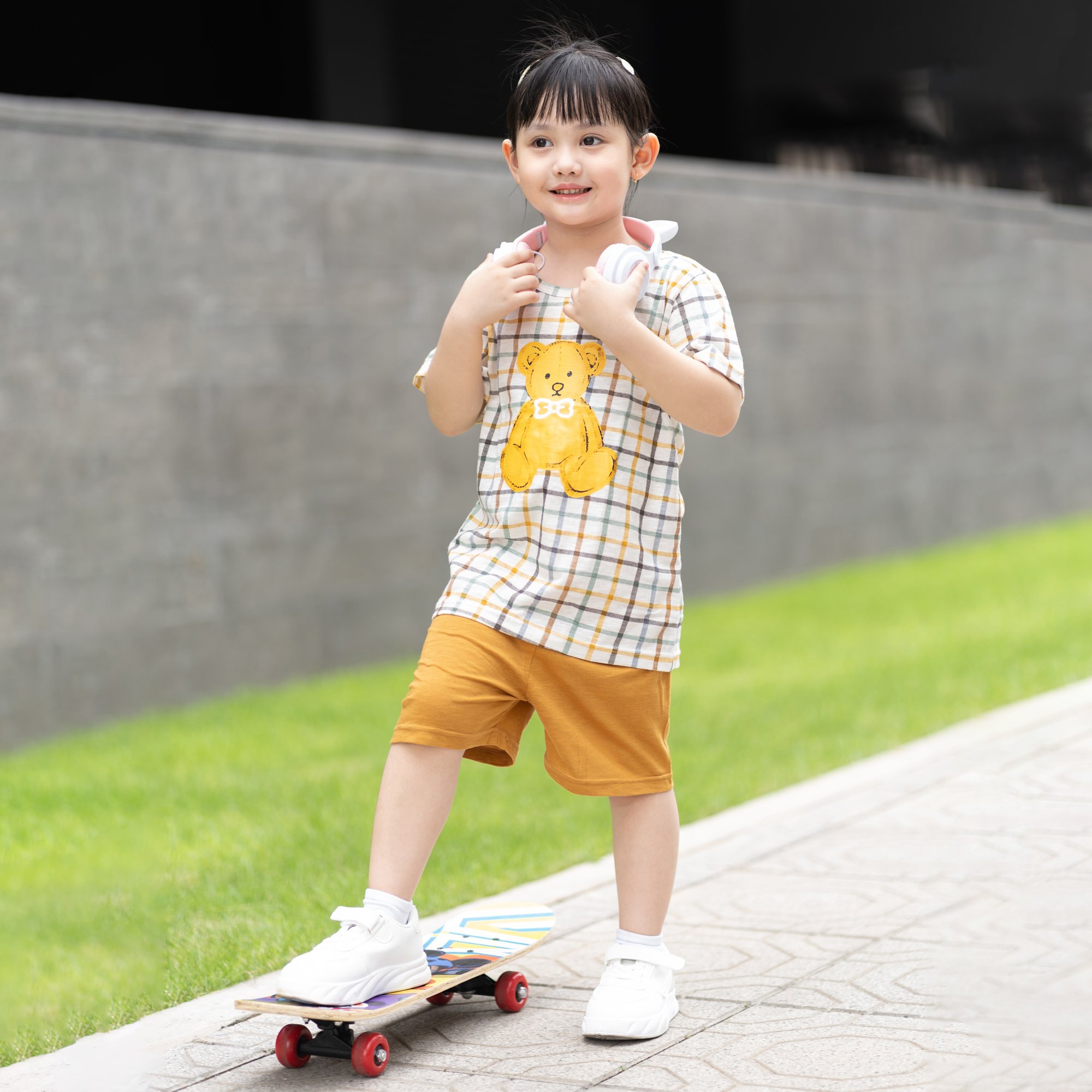 Bộ đồ ngắn cotton mịn bé trai và bé gái U3110