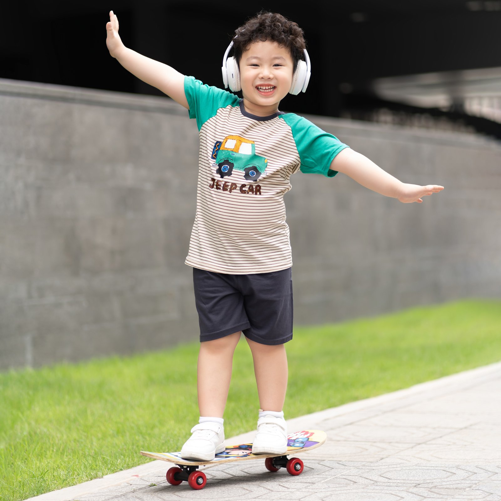Bộ đồ ngắn cotton mịn bé trai U3106