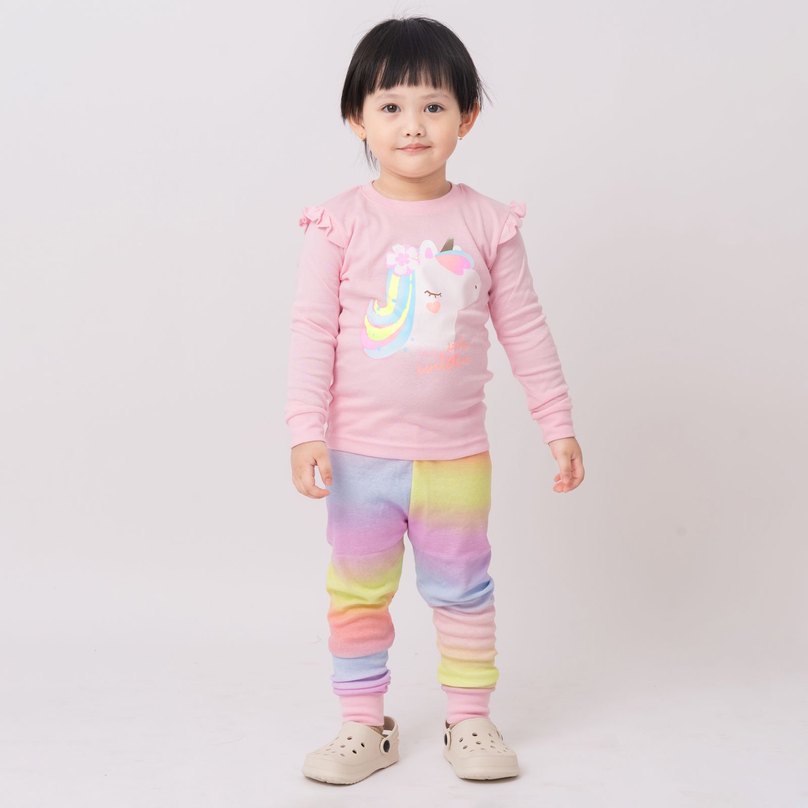 Bộ đồ dài dáng ôm cotton mịn bé gái U1150