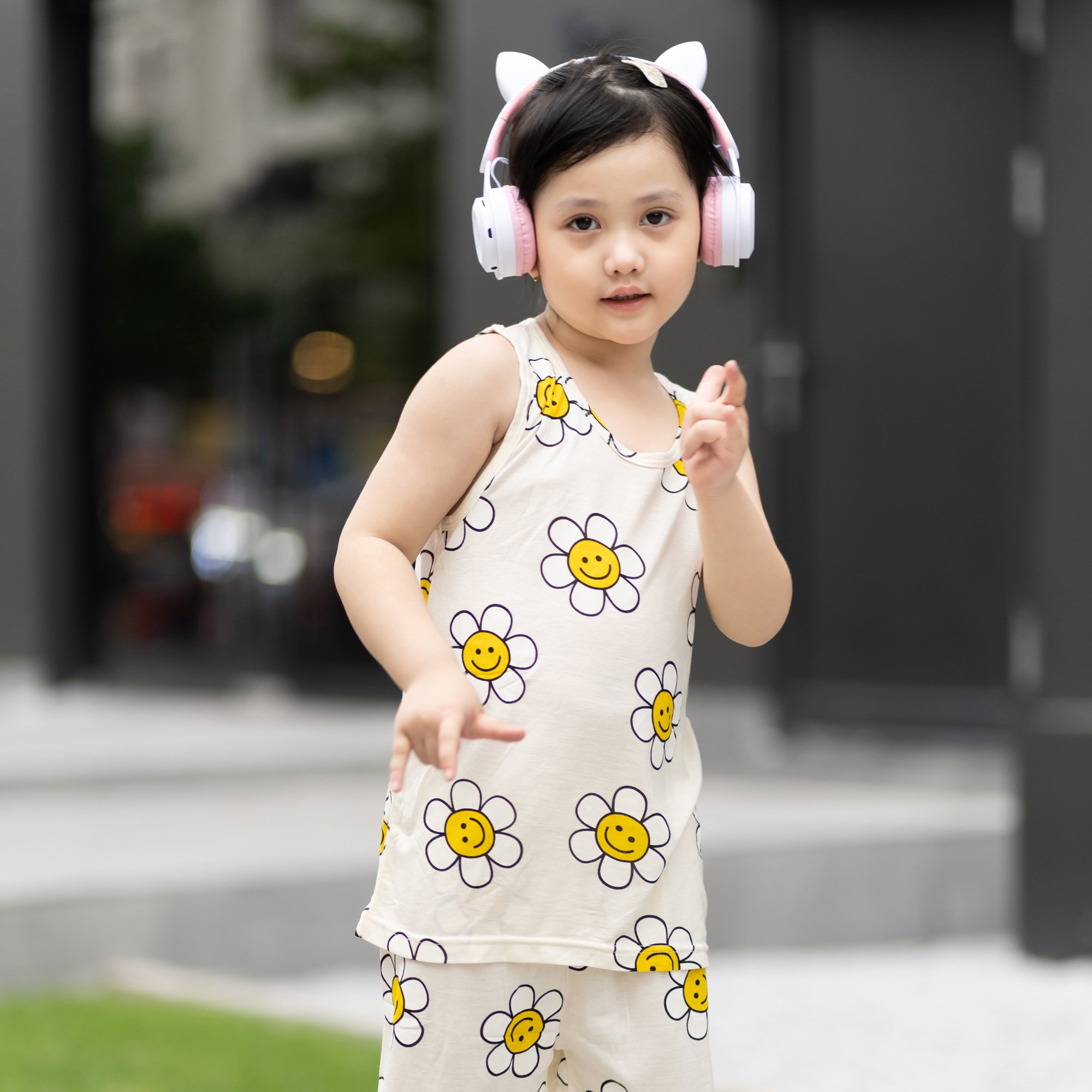 Bộ đồ ba lỗ Cool Feel mịn mỏng mát bé gái U4061