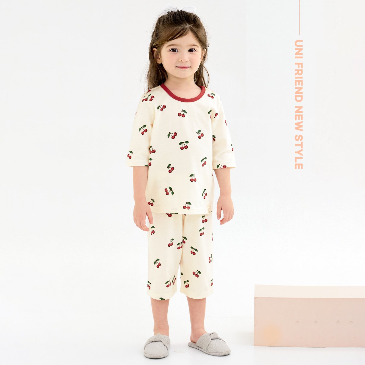 Bộ đồ lửng cotton mịn bé gái U2157