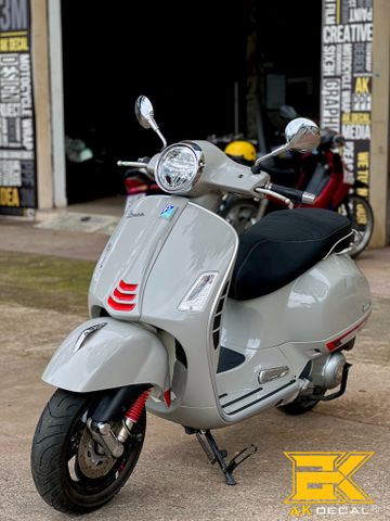 PIAGGIO VESPA GTS 300 - 110822 wrap grey