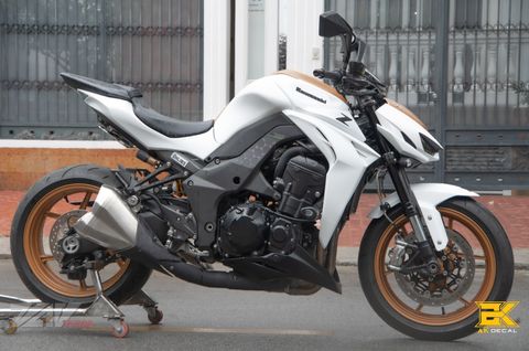 KAWASAKI Z1000 - 024 wrap white
