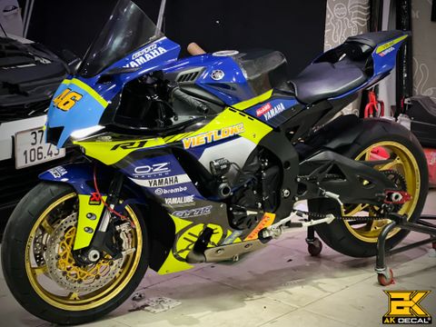 YAMAHA R1 - 151222