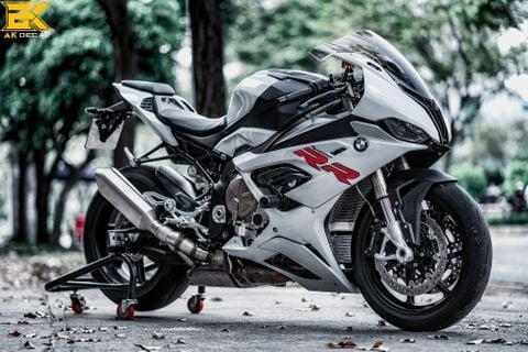 BMW S1000RR - 111221 wrap grey