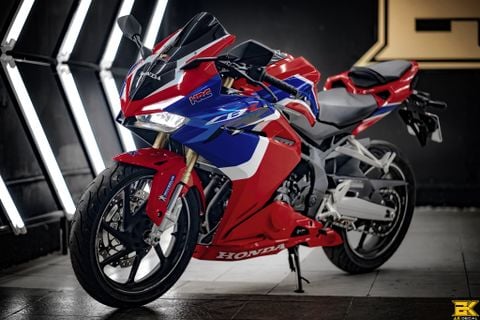 HONDA CBR 250RR - 11