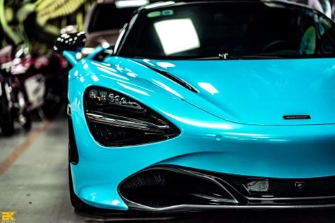 MCLAREN 720S - 01 WRAP BLUE Magic Gold Sky