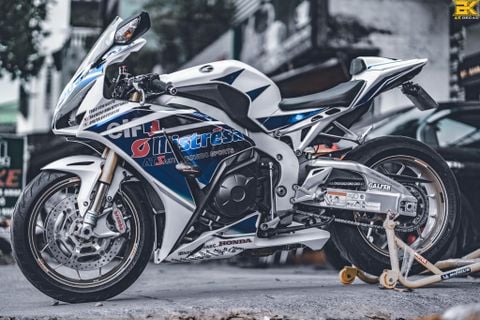 HONDA CBR 1000RR - 31