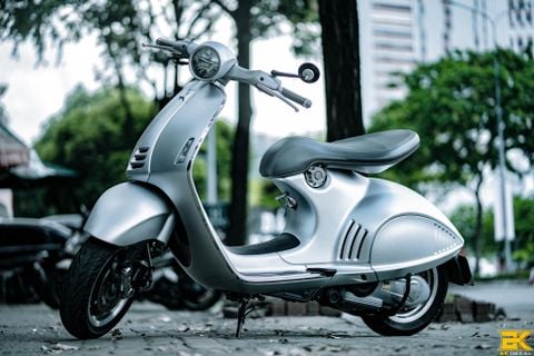 PIAGGIO VESPA 946 - 01 wrap silver