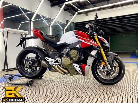 DUCATI STREETFIGHTER - 070423