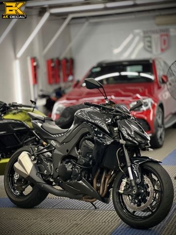KAWASAKI Z1000 - 091123 wrap black carbon