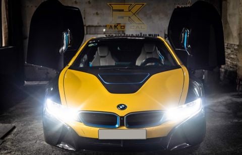 BMW I8 - 01