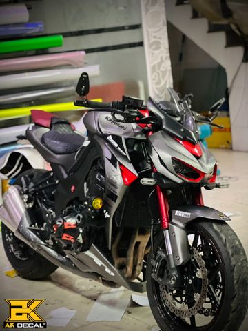 KAWASAKI Z1000 - 171222