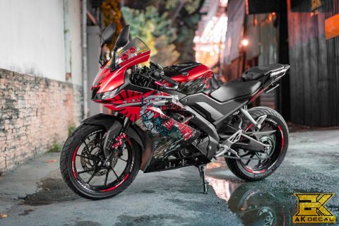 YAMAHA R15 - 003