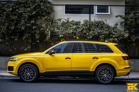 AUDI Q7 - 260222 WRAP YELLOW