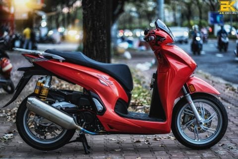 HONDA SH 350i - 251221 wrap red