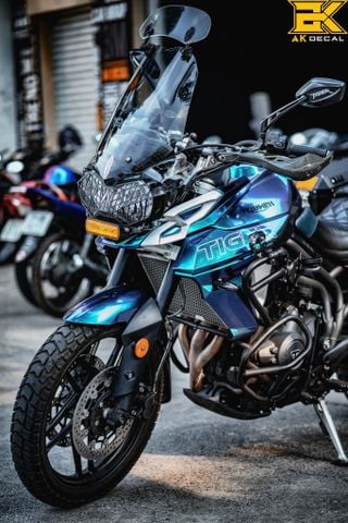 TRIUMPH TIGER 800 - 090322 wrap chuyển sắc titan purple