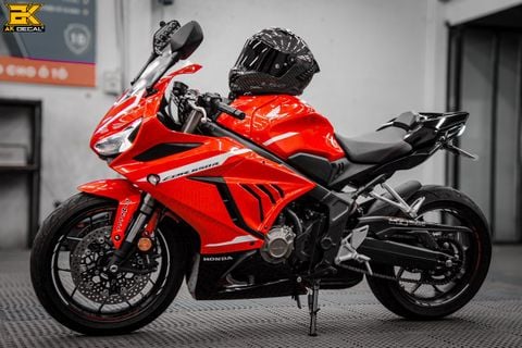 HONDA CBR 650R - 100424 wrap red ferrari