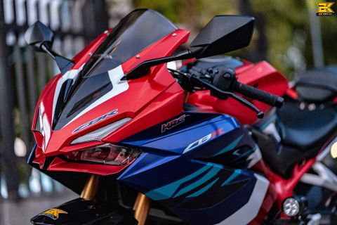 HONDA CBR 250RR - 06