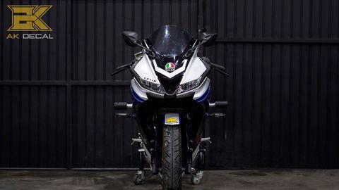 YAMAHA R15 - 008