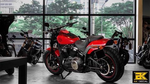 HARLEY DAVIDSON FAT BOB - 001 wrap red