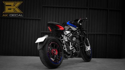 MV AGUSTA DRAGSTER 800RR - 01