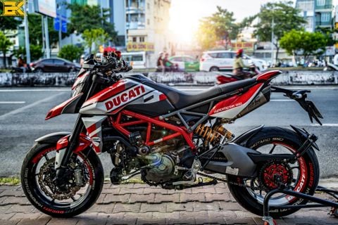 DUCATI HYPERMOTARD 950 - 171022