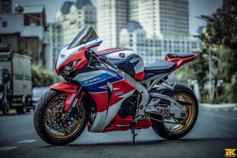 HONDA CBR 1000RR - 09