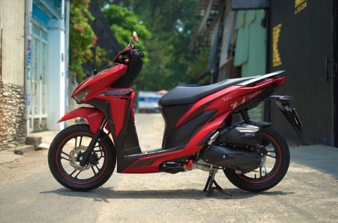 HONDA VARIO - 09 wrap red