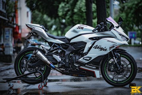 KAWASAKI ZX 25R - 300622 wrap white