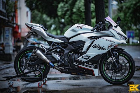 KAWASAKI ZX 25R - 300622