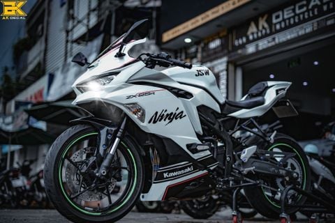 KAWASAKI ZX 25R - 300622 wrap white