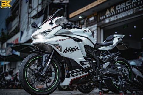 KAWASAKI ZX 25R - 300622