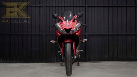 YAMAHA R15 - 012