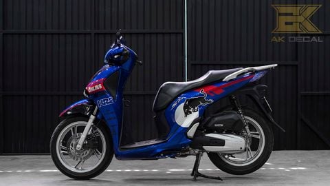 HONDA SH - 09