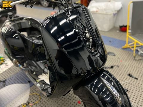 PIAGGIO VESPA GTS wrap black