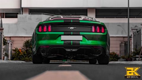 Ford Mustang - 04 WRAP GREEN