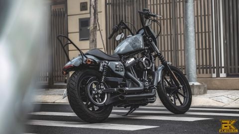 HARLEY DAVIDSON IRON 1200 - 003