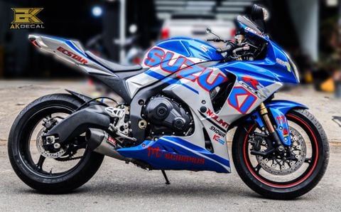 SUZUKI GSX R1000 - 081122