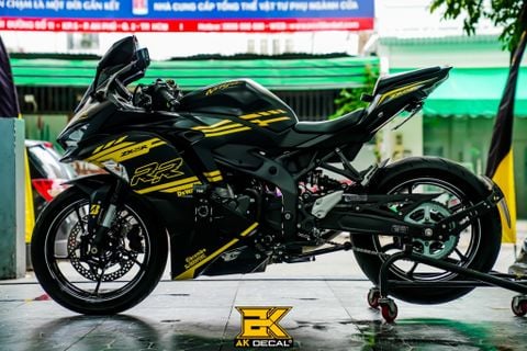 KAWASAKI ZX 25R - 160923