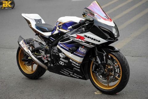 SUZUKI GSX R1000 - 225