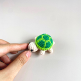 Con rùa amigurumi làm thủ công bằng len, tiny crochet aminimal