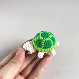 Con rùa amigurumi làm thủ công bằng len, tiny crochet aminimal