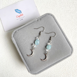 Khuyên tai đá aquamarine và thạch anh trắng cùng charm mặt trăng năng lượng tích cực