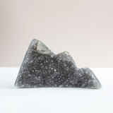 Hốc đá thạch anh tím biến thể độc đáo, năng lượng bình yên - Special Amethyst cluster
